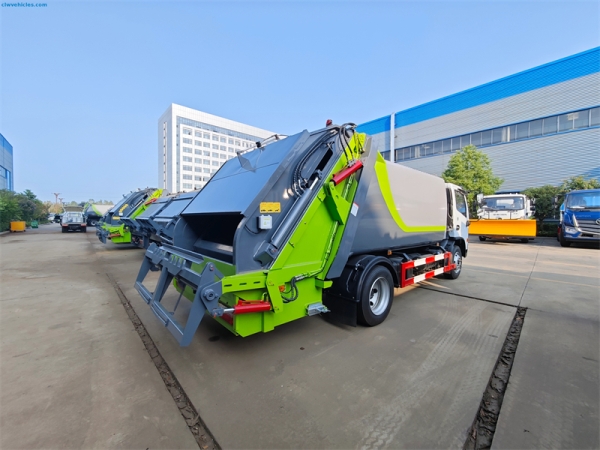 DongFeng 4x2 6cbm Garbage Compactor Truck